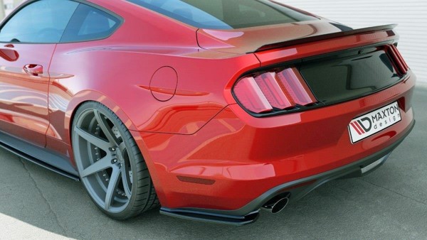 Maxton Rear Side Splitters Ford Mustang Mk6 - Gloss Black